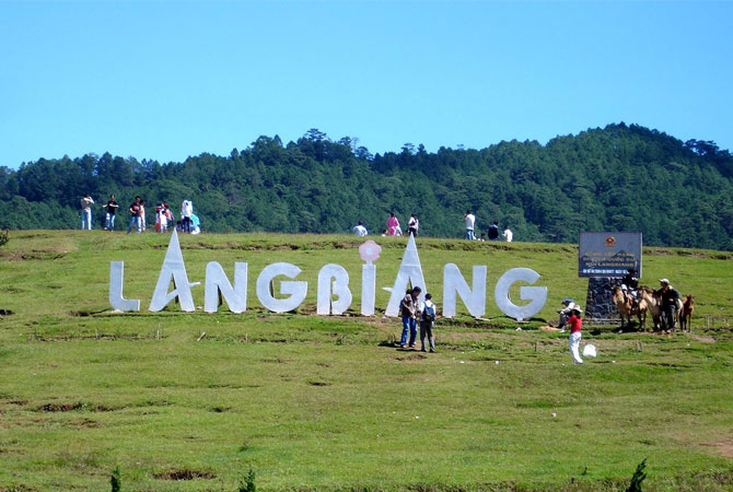 Conquer Lang Biang Peak